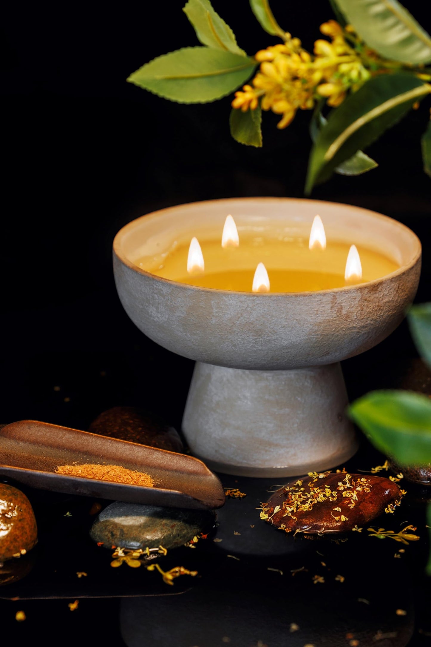 BLUEME 6-Wick Bergamot & Musk Candle