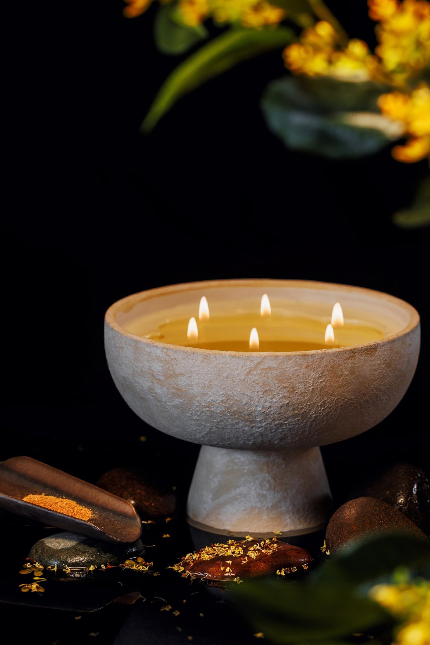 BLUEME 6-Wick Bergamot & Musk Candle