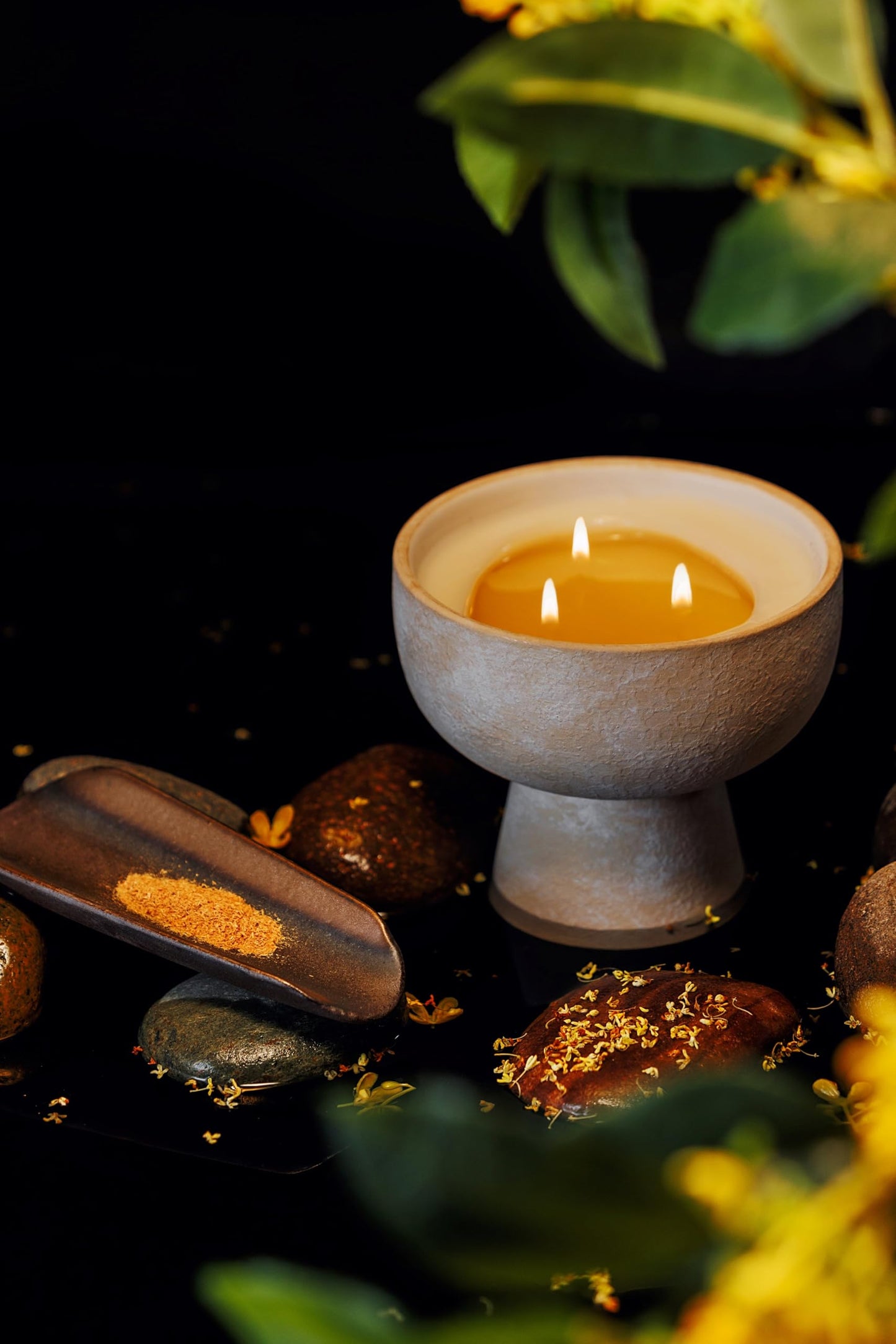 BLUEME 6-Wick Bergamot & Musk Candle