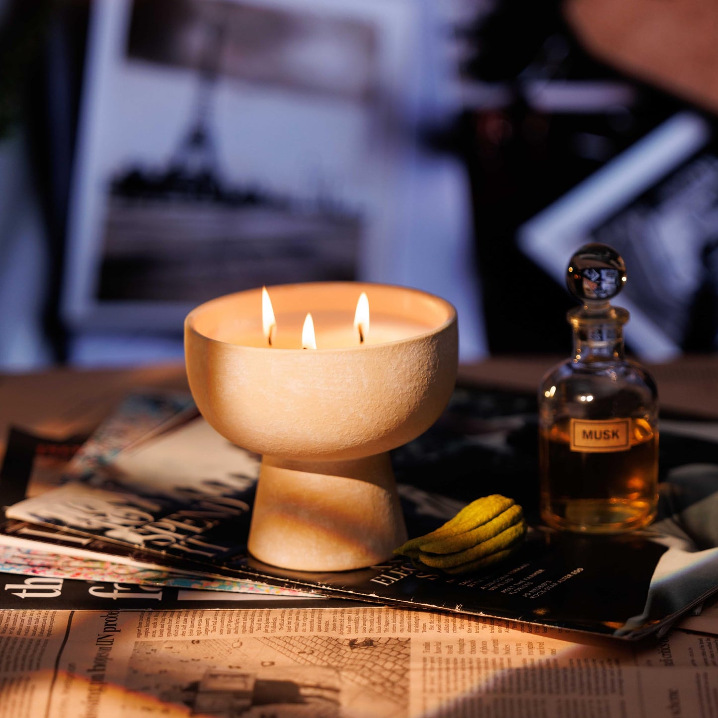 BLUEME 6-Wick Bergamot & Musk Candle