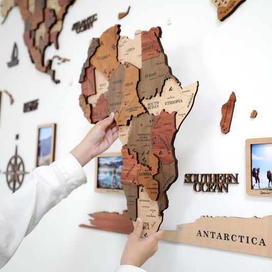 insulvuku 3D Wood World Map Wall Art – XL Brown