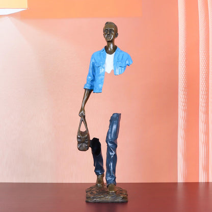 Traveler Man Bronze Statue – Large